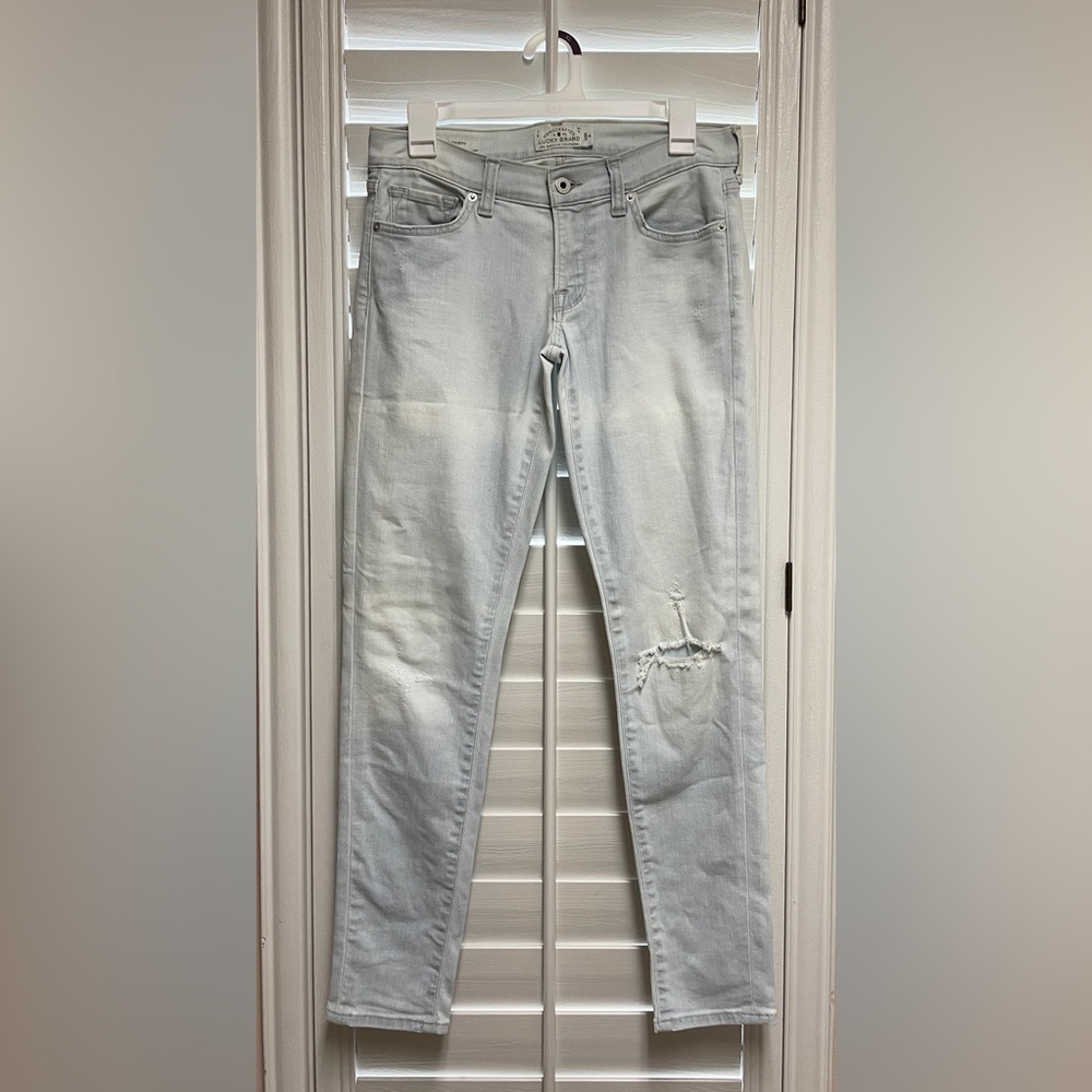 Lucky Brand Light Wash Charlie Skinny Jeans - Size 2/26 Ankle